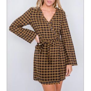 ⭐️S-L⭐️ Mustard and Navy Grommet Dress w/ raw hemline.